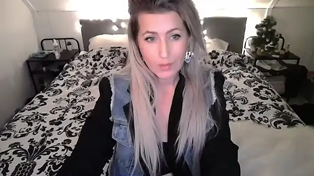 TessToy online show from January 2025 05:33:01 PM