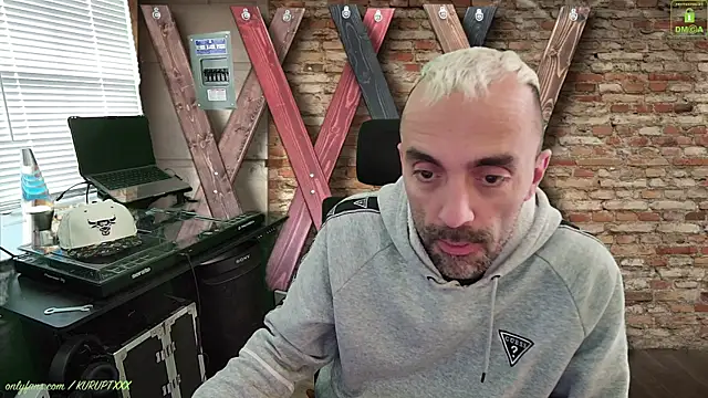 kuruptxxx live online show from January 2025 08:03:02 PM