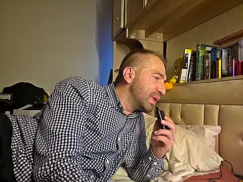 theSmallest-dick online show from October 2025 06:46:02 AM