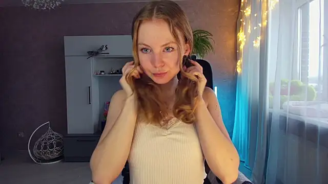 Cuddle Cat online show from March 2025 05:01:01 AM