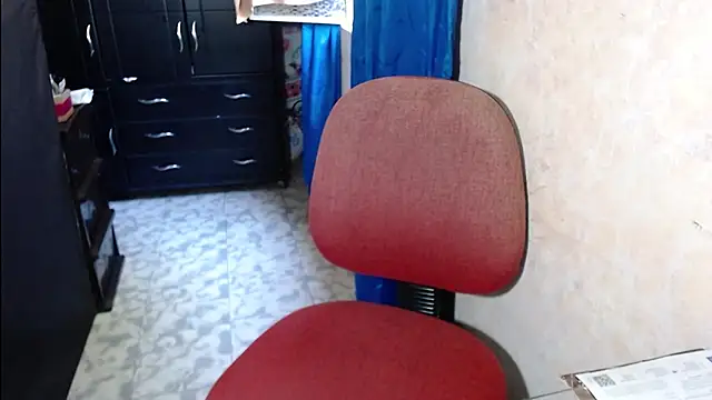 Barbiegomez online show from September 2025 03:33:01 PM