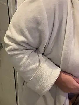 sweeti Em online show from April 2026 06:53:02 PM