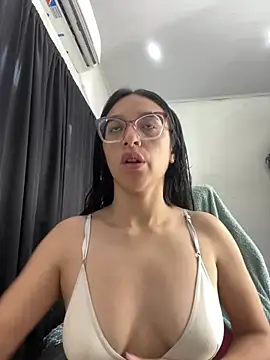 Snapshot of Ninnfa chatting on January 2025 03:24:01 PM Ninnfa online show from January 2025 03:24:01 PM