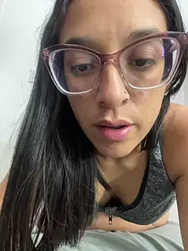 Snapshot of Ninnfa chatting on February 2025 11:33:02 PM Ninnfa online show from February 2025 11:33:02 PM