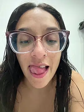 Snapshot of Ninnfa chatting on March 2025 03:59:02 AM Ninnfa online show from March 2025 03:59:02 AM