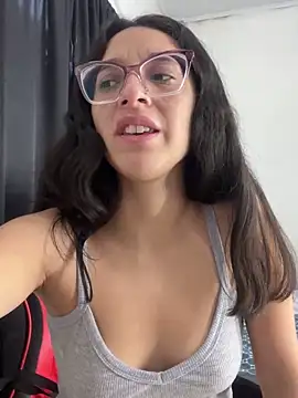 Snapshot of Ninnfa chatting on March 2025 02:01:01 PM Ninnfa online show from March 2025 02:01:01 PM