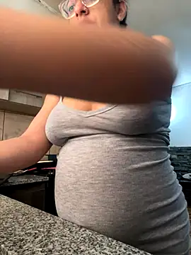 Snapshot of Ninnfa chatting on November 2025 03:44:01 PM Ninnfa online show from November 2025 03:44:01 PM