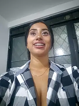 Valentinne z online show from January 2025 02:26:02 AM