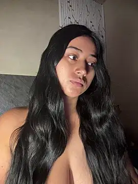 Valentinne z online show from July 2026 08:01:02 AM