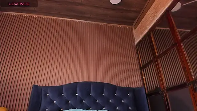 Snapshot of JuliaDawson_ chatting on February 2025 07:56:02 AM JuliaDawson online show from February 2025 07:56:02 AM