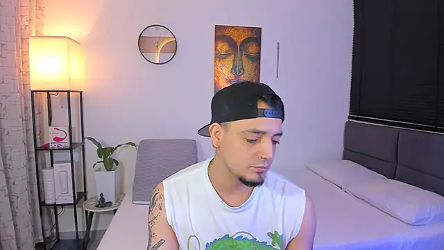 alejandro calderon1 online show from May 2026 04:31:01 AM
