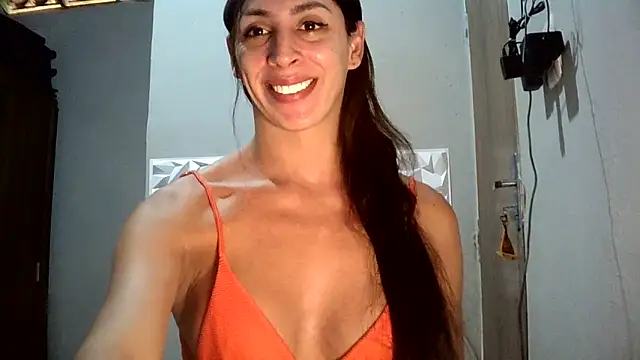 Snapshot of AlexiaDuucan chatting on May 2026 05:42:02 PM AlexiaDuucan online show from May 2026 05:42:02 PM