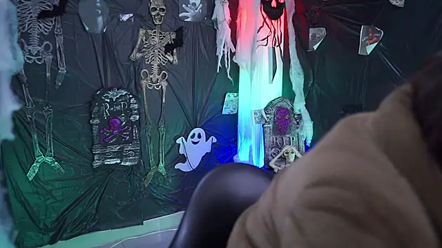 Kyomi chang online show from October 2025 12:39:02 PM