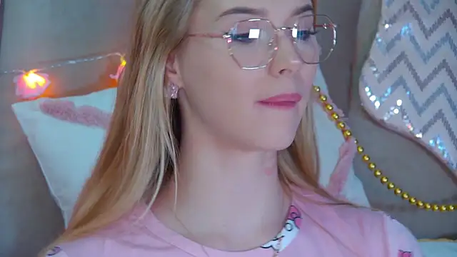 Snapshot of GentleRossi chatting on January 2025 01:12:02 AM GentleRossi online show from January 2025 01:12:02 AM