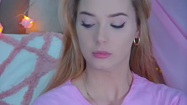 Snapshot of GentleRossi chatting on January 2025 03:16:01 PM GentleRossi online show from January 2025 03:16:01 PM