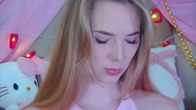 Snapshot of GentleRossi chatting on February 2025 04:13:02 PM GentleRossi online show from February 2025 04:13:02 PM