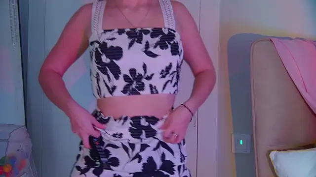 Snapshot of GentleRossi chatting on February 2025 09:22:01 PM GentleRossi online show from February 2025 09:22:01 PM