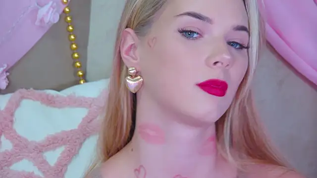 Snapshot of GentleRossi chatting on March 2025 06:12:01 PM GentleRossi online show from March 2025 06:12:01 PM