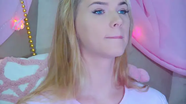 Snapshot of GentleRossi chatting on March 2025 03:18:01 PM GentleRossi online show from March 2025 03:18:01 PM