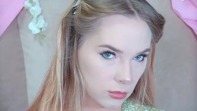 Snapshot of GentleRossi chatting on September 2025 03:12:01 PM GentleRossi online show from September 2025 03:12:01 PM