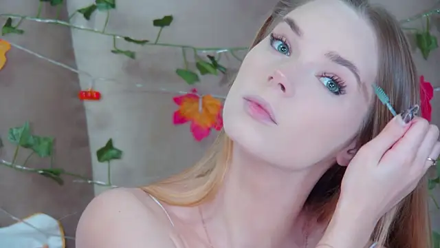 Snapshot of GentleRossi chatting on October 2025 03:09:01 PM GentleRossi online show from October 2025 03:09:01 PM