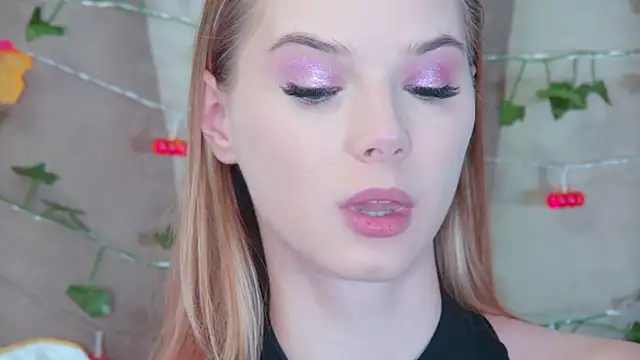 Snapshot of GentleRossi chatting on October 2025 03:11:02 PM GentleRossi online show from October 2025 03:11:02 PM