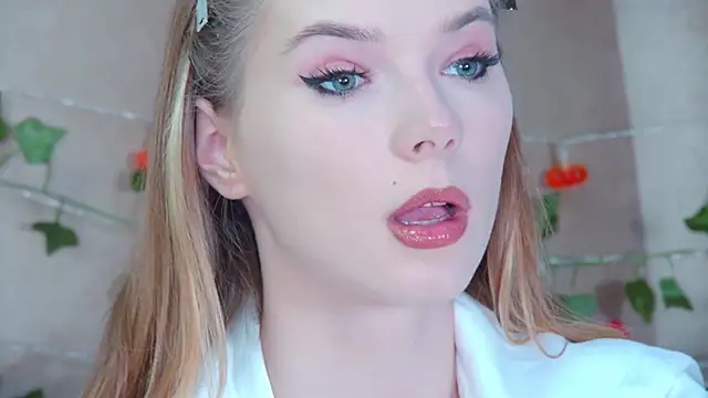 Snapshot of GentleRossi chatting on October 2025 03:24:02 PM GentleRossi online show from October 2025 03:24:02 PM