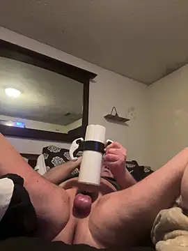 Snapshot of twotonetommyme chatting on February 2026 08:57:02 AM twotonetommyme online show from February 2026 08:57:02 AM