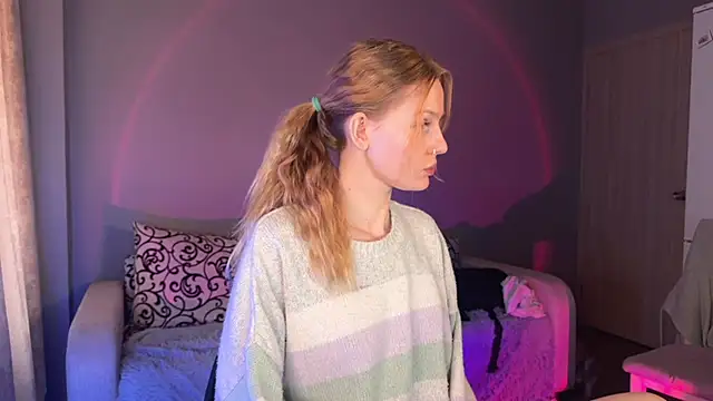 Chanel Gill online show from September 2025 06:51:01 AM