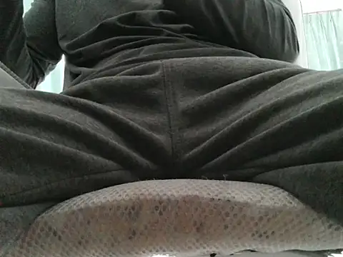 Snapshot of shezai1075461868 chatting on February 2026 08:36:01 AM shezai1075461868 online show from February 2026 08:36:01 AM