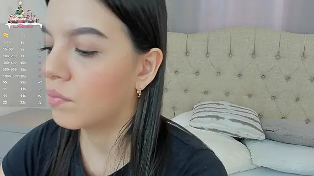 Snapshot of Beautyari_ chatting on January 2025 12:09:02 PM Beautyari online show from January 2025 12:09:02 PM