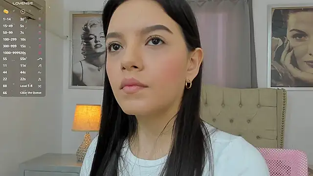 Snapshot of Beautyari_ chatting on January 2025 12:04:02 PM Beautyari online show from January 2025 12:04:02 PM