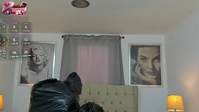 Snapshot of Beautyari_ chatting on February 2025 12:27:01 PM Beautyari online show from February 2025 12:27:01 PM