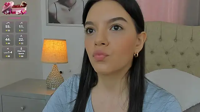 Snapshot of Beautyari_ chatting on February 2025 12:20:01 PM Beautyari online show from February 2025 12:20:01 PM