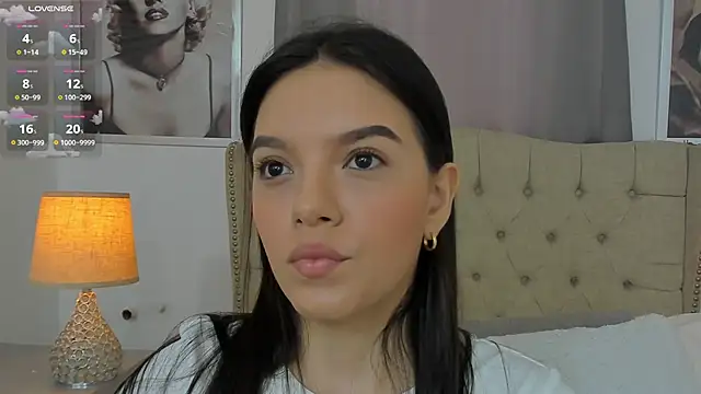 Snapshot of Beautyari_ chatting on March 2025 12:22:02 PM Beautyari online show from March 2025 12:22:02 PM