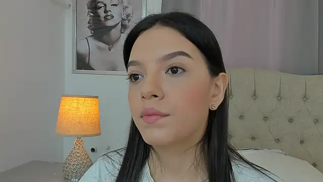 Snapshot of Beautyari_ chatting on March 2025 12:11:02 PM Beautyari online show from March 2025 12:11:02 PM