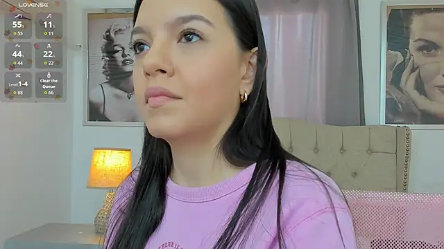 Snapshot of Beautyari_ chatting on October 2025 12:13:02 PM Beautyari online show from October 2025 12:13:02 PM