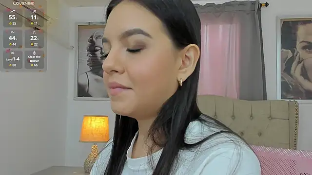 Snapshot of Beautyari_ chatting on October 2025 12:15:01 PM Beautyari online show from October 2025 12:15:01 PM