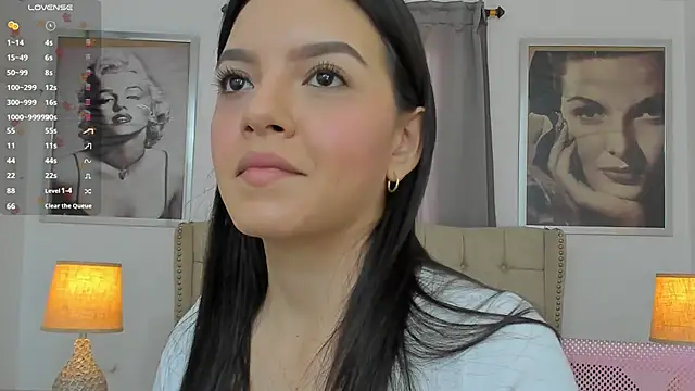 Snapshot of Beautyari_ chatting on November 2025 12:15:02 PM Beautyari online show from November 2025 12:15:02 PM