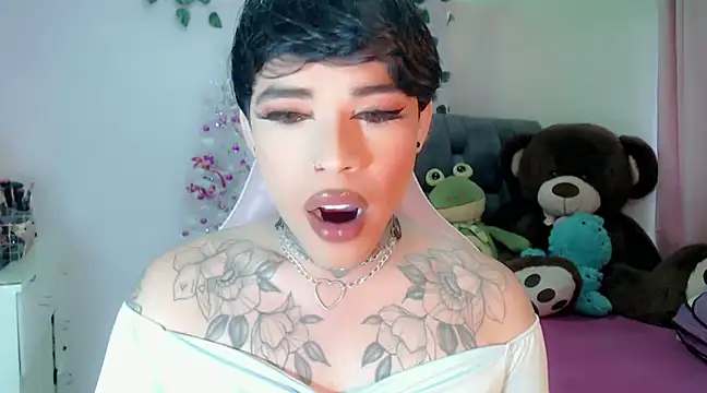 Snapshot of little_star_porn chatting on December 2024 01:59:02 PM little star porn online show from December 2024 01:59:02 PM