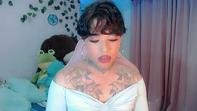 Snapshot of little_star_porn chatting on December 2024 11:34:02 PM little star porn online show from December 2024 11:34:02 PM