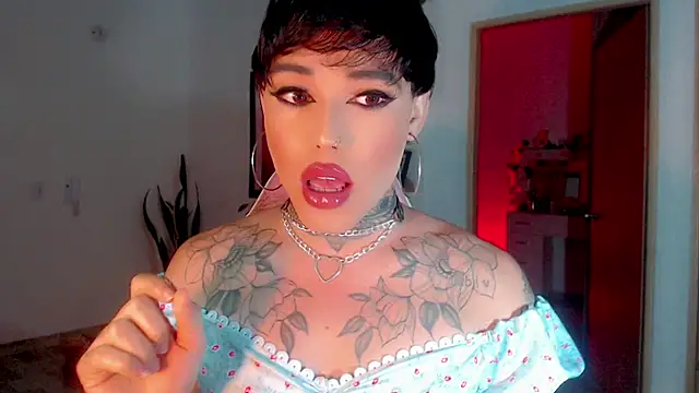 Snapshot of little_star_porn chatting on January 2025 05:51:01 AM little star porn online show from January 2025 05:51:01 AM