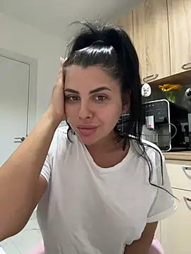 Snapshot of Scarlett-Dream chatting on May 2026 05:02:02 AM Scarlett-Dream online show from May 2026 05:02:02 AM