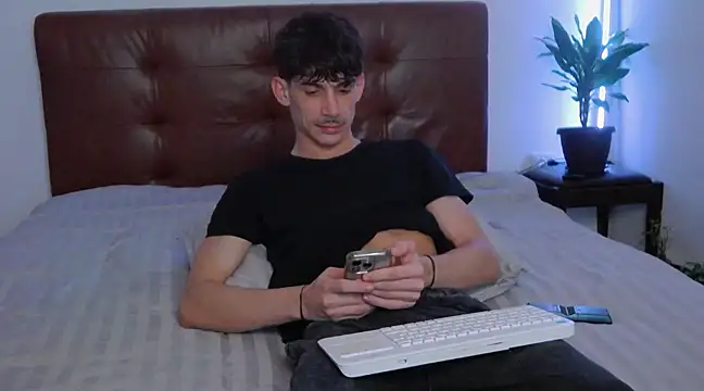 DanielCrush1 online show from February 2025 03:52:02 AM