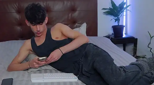 DanielCrush1 online show from February 2025 06:52:01 PM