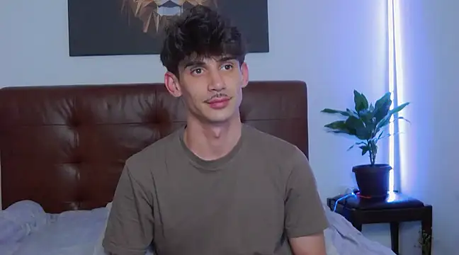 DanielCrush1 online show from March 2025 04:22:02 PM