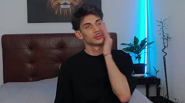 DanielCrush1 online show from March 2025 01:17:01 PM