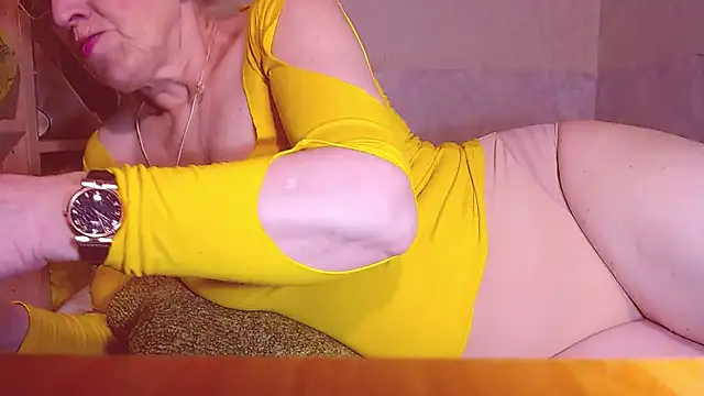 MadamBombShell online show from December 2024 06:54:02 PM