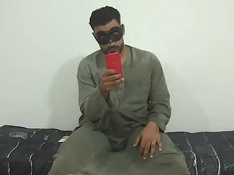 foxsanSs online show from June 2026 06:14:01 PM