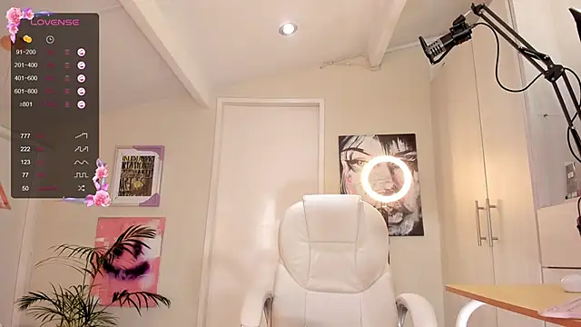 catalinasaiz online show from February 2025 04:52:01 PM